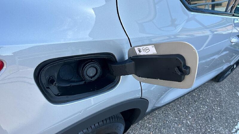 Volvo XC40 XC40 Plus, B3 Mild Hybrid, Gasolina, Dark