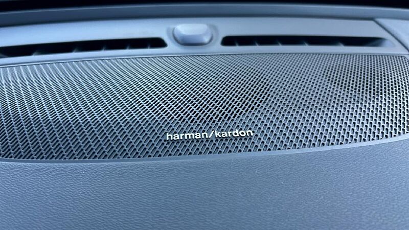 Volvo XC40 XC40 Plus, B3 Mild Hybrid, Gasolina, Dark