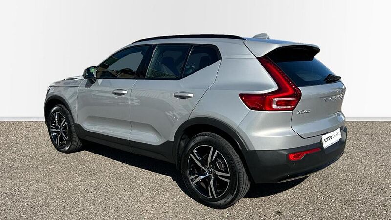 Volvo XC40 XC40 Plus, B3 Mild Hybrid, Gasolina, Dark