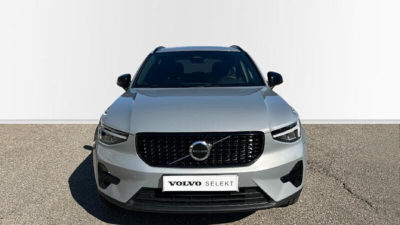 Volvo XC40 XC40 Plus, B3 Mild Hybrid, Gasolina, Dark