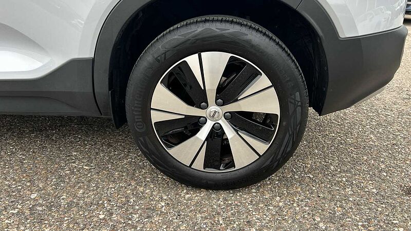 Volvo XC40 XC40 Momentum Pro, T2 (gasolina - manual)