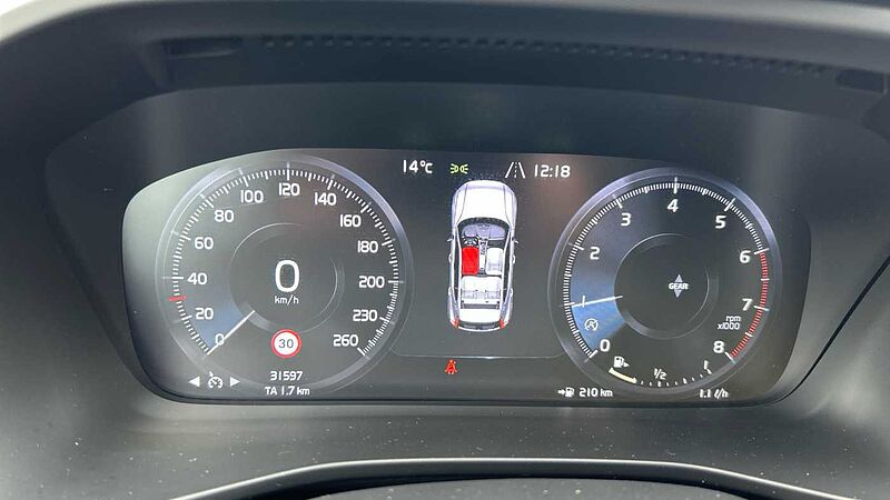 Volvo XC40 XC40 Momentum Pro, T2 (gasolina - manual)