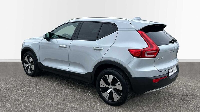 Volvo XC40 XC40 Momentum Pro, T2 (gasolina - manual)