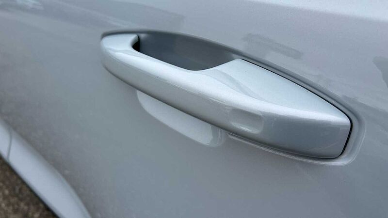 Volvo XC40 XC40 Momentum Pro, T2 (gasolina - manual)