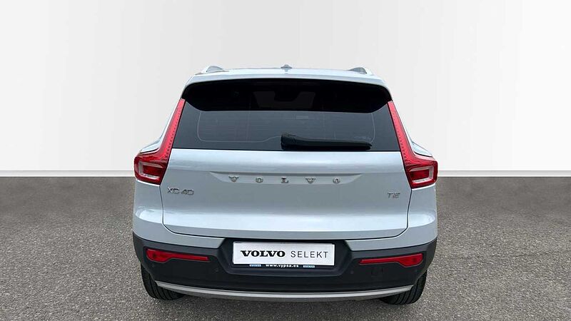 Volvo XC40 XC40 Momentum Pro, T2 (gasolina - manual)