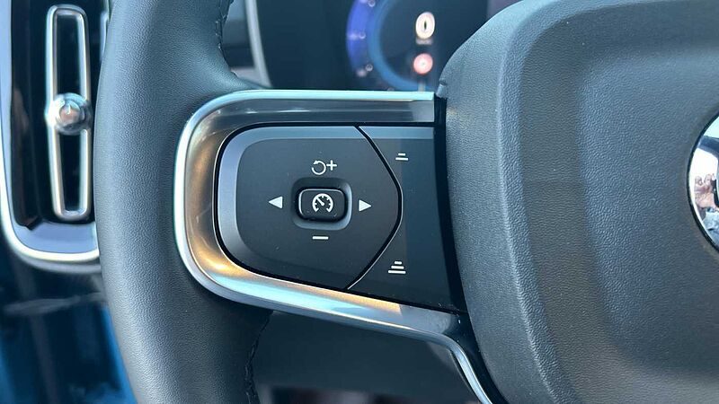 Volvo XC40 XC40 Core, B3 Mild Hybrid, Gasolina