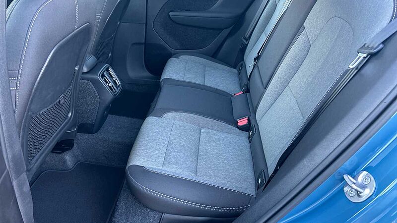 Volvo XC40 XC40 Core, B3 Mild Hybrid, Gasolina