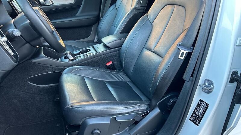 Volvo XC40 XC40 D4 AWD Momentum Automático