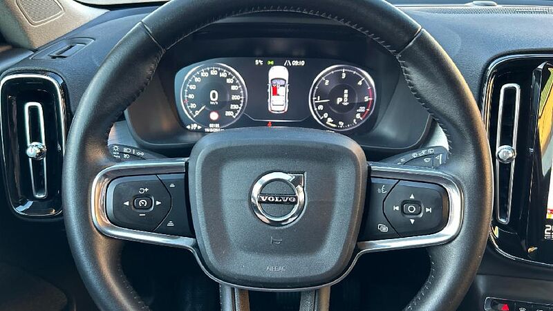 Volvo XC40 XC40 D4 AWD Momentum Automático