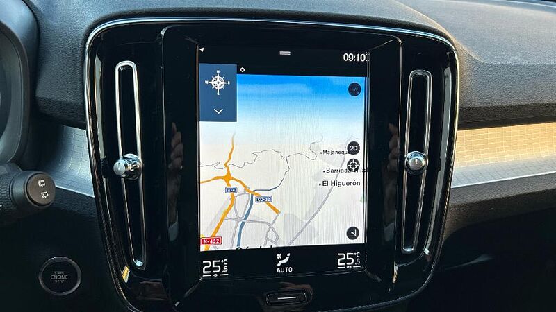 Volvo XC40 XC40 D4 AWD Momentum Automático