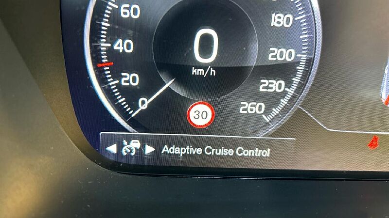 Volvo XC40 XC40 D4 AWD Momentum Automático