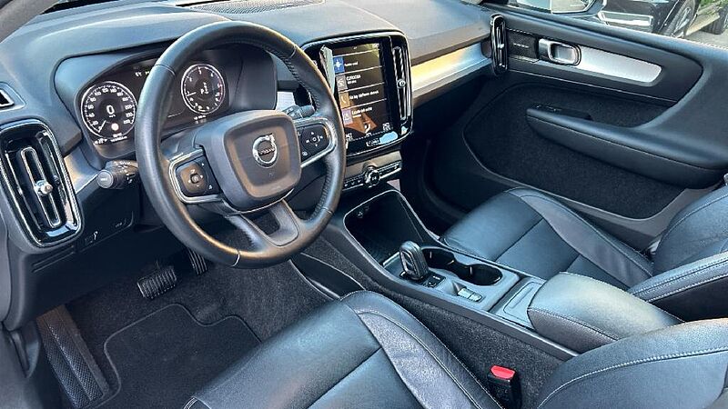 Volvo XC40 XC40 D4 AWD Momentum Automático