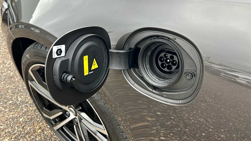 Volvo S90 S90 Recharge Ultimate, T8 AWD Híbrido enchufable, Eléctrico/Gasolina, Dark