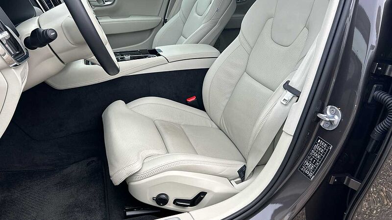 Volvo S90 S90 Recharge Ultimate, T8 AWD Híbrido enchufable, Eléctrico/Gasolina, Dark