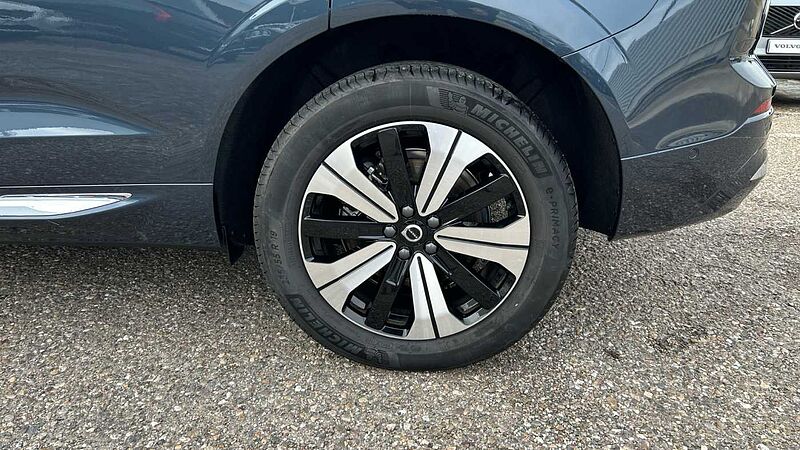 Volvo XC60 XC60 Plus, T6 AWD Híbrido enchufable, Eléctrico/Gasolina, Bright