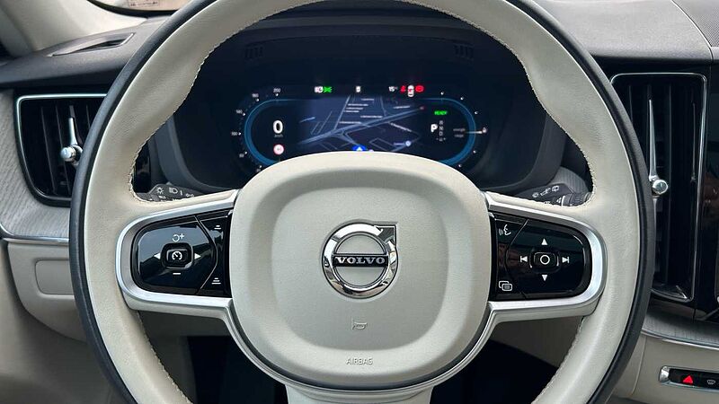 Volvo XC60 XC60 Plus, T6 AWD Híbrido enchufable, Eléctrico/Gasolina, Bright