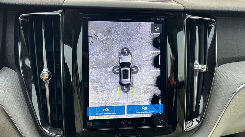 Volvo XC60 XC60 Plus, T6 AWD Híbrido enchufable, Eléctrico/Gasolina, Bright