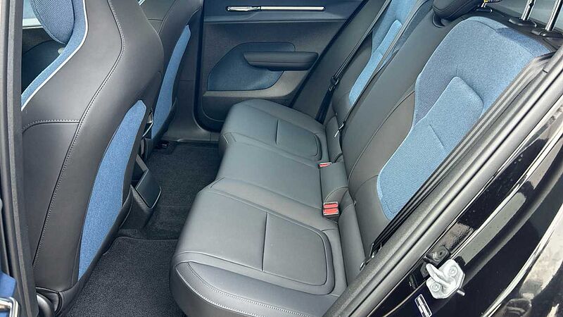 Volvo EX30 BEV 69KWH SINGLE MOTOR EXT. RANGE ULTRA 272 5P