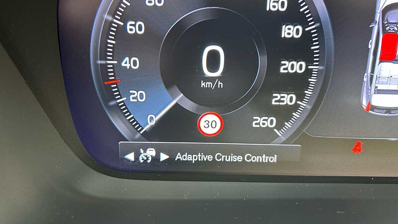 Volvo XC40 1.5 T4 PHEV RECHARGE CORE DCT 211 5P