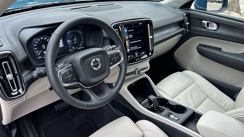 Volvo XC40 1.5 T4 PHEV RECHARGE CORE DCT 211 5P