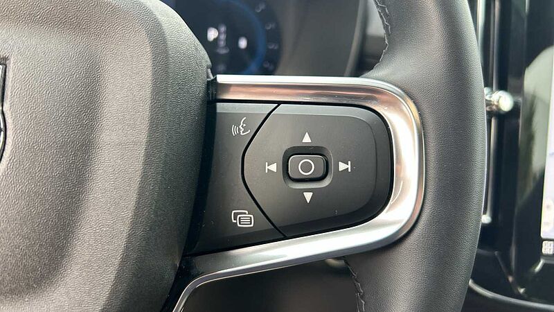 Volvo XC40 2.0 B3 CORE AUTO 163 5P