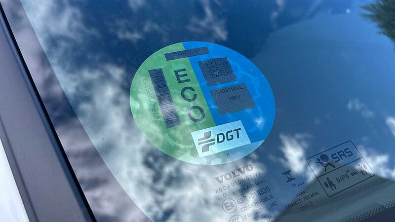 Volvo XC40 2.0 B3 PLUS DARK AUTO 163 5P