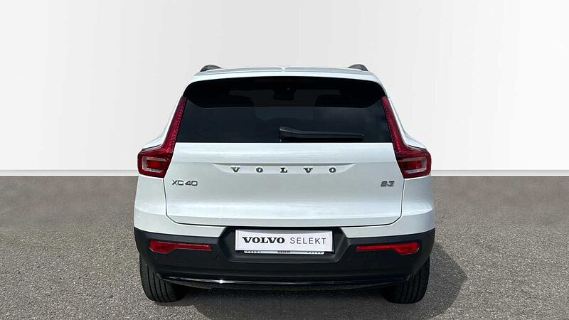 Volvo XC40 2.0 B3 PLUS DARK AUTO 163 5P