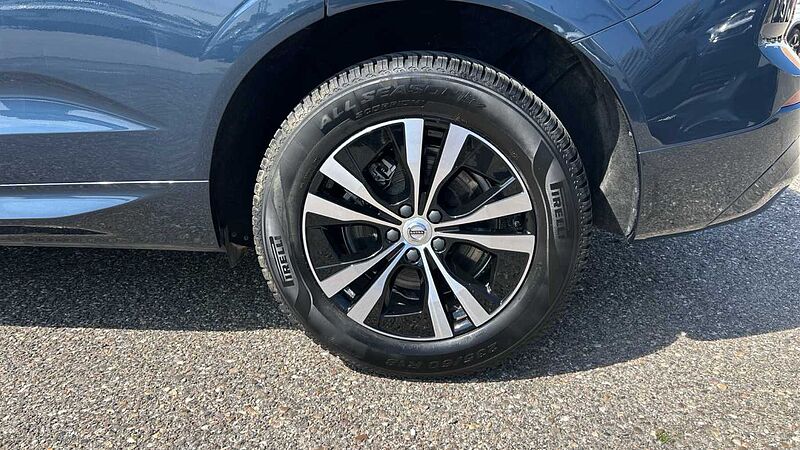 Volvo XC60 2.0 B4 D MOMENTUM PRO AUTO 197 5P