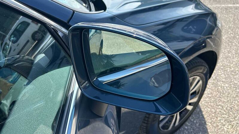 Volvo XC60 2.0 B4 D MOMENTUM PRO AUTO 197 5P