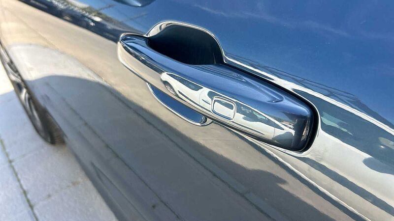 Volvo XC60 2.0 B4 D MOMENTUM PRO AUTO 197 5P