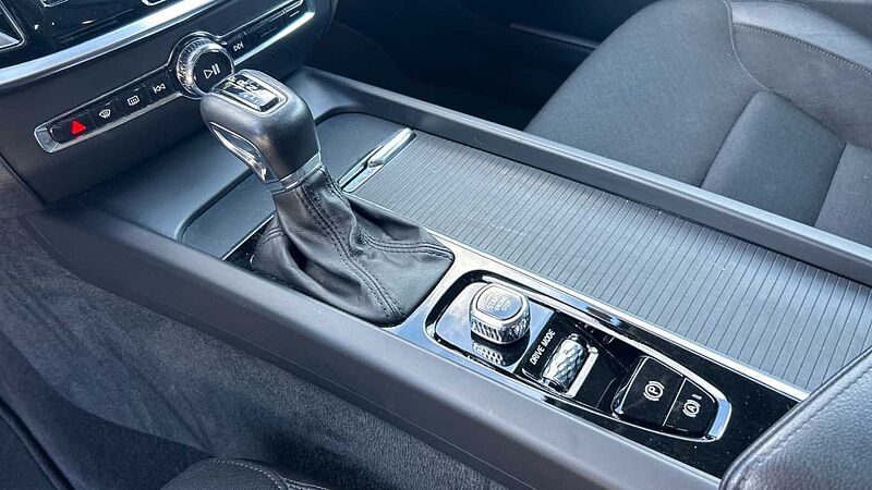 Volvo V60 Cross Country 2.0 D4 AUTO AWD 190 5P