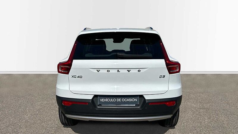 Volvo XC40 2.0 D3 BUSINESS PLUS 150 5P