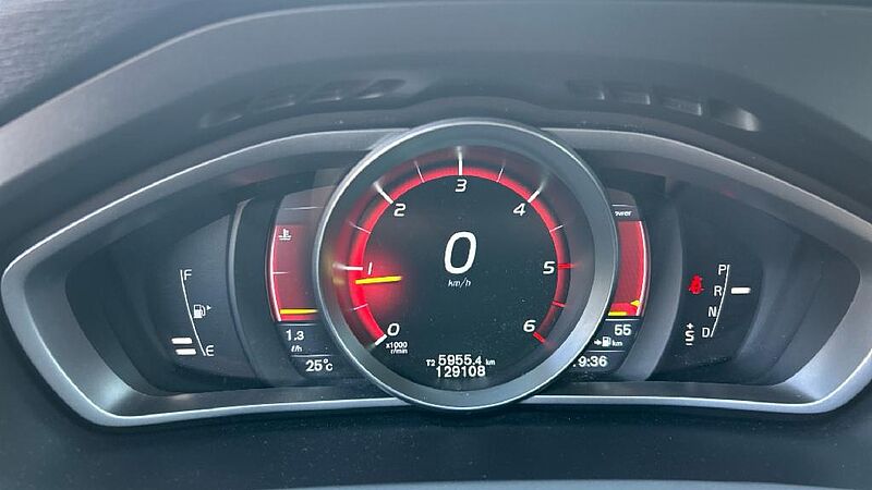 Volvo V40 2.0 D2 KINETIC AUTO 120 5P