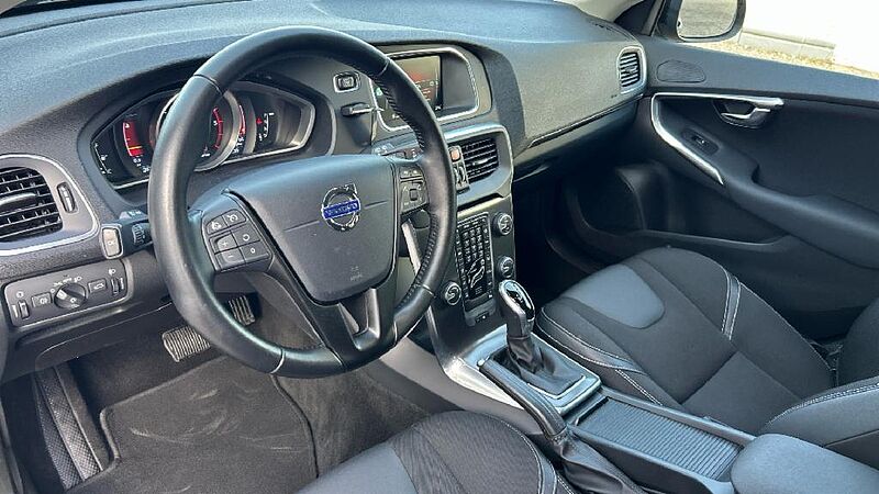 Volvo V40 2.0 D2 KINETIC AUTO 120 5P