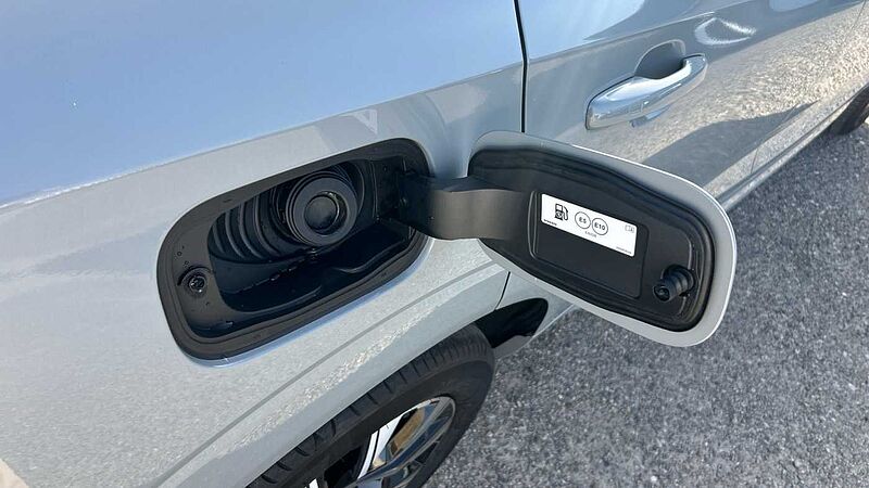 Volvo XC60 2.0 B5 P PLUS DARK AUTO 4WD 250 5P