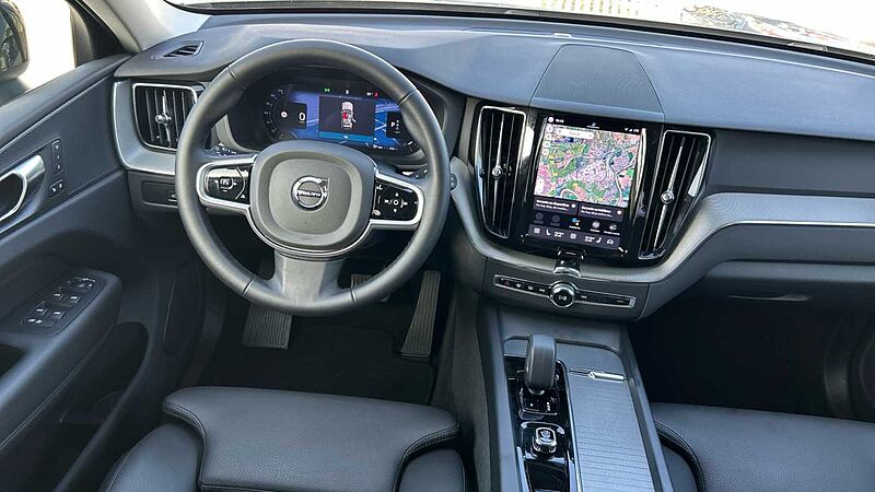 Volvo XC60 2.0 B5 P PLUS DARK AUTO 4WD 250 5P