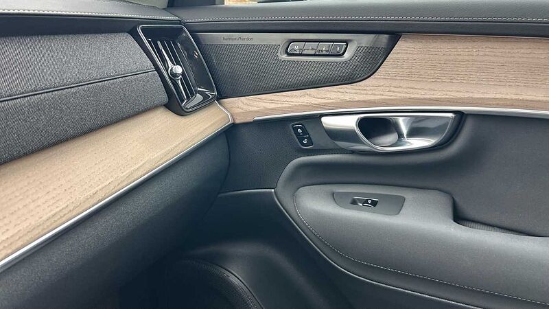 Volvo XC90 2.0 T8 PHEV PLUS DARK RECHARGE AWD AT 455 5P 7 Plazas