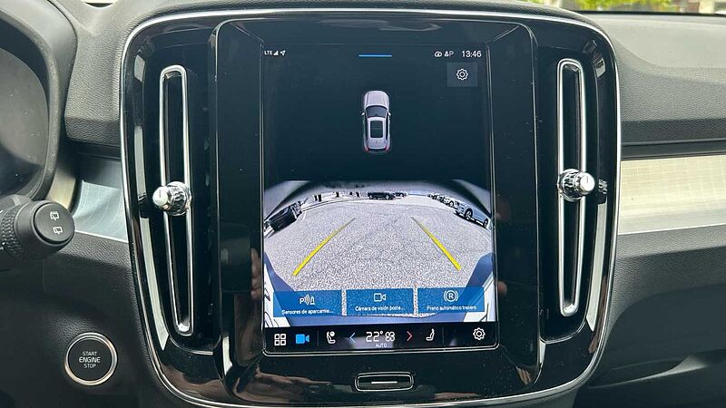 Volvo XC40 2.0 B3 PLUS DARK AUTO 163 5P