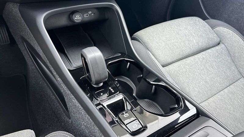 Volvo XC40 2.0 B3 PLUS DARK AUTO 163 5P