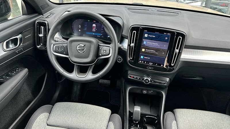 Volvo XC40 2.0 B3 PLUS DARK AUTO 163 5P