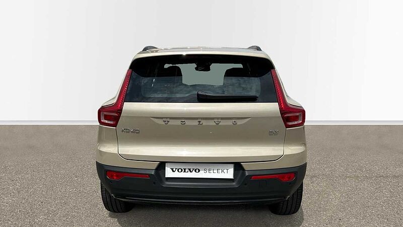 Volvo XC40 2.0 B3 PLUS DARK AUTO 163 5P