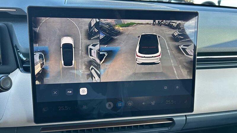 Lynk & Co 08 1.5 PHEV MORE 350 5P