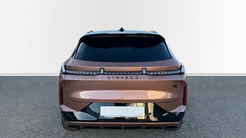 Lynk & Co 08 1.5 PHEV MORE 350 5P