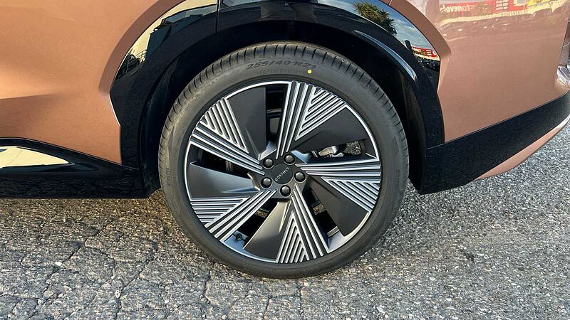 Lynk & Co 08 1.5 PHEV MORE 350 5P