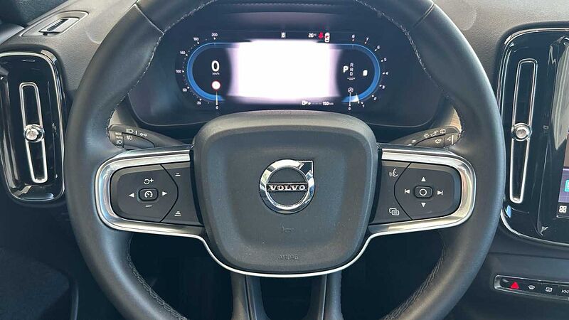 Volvo XC40 2.0 B3 PLUS DARK AUTO 163 5P