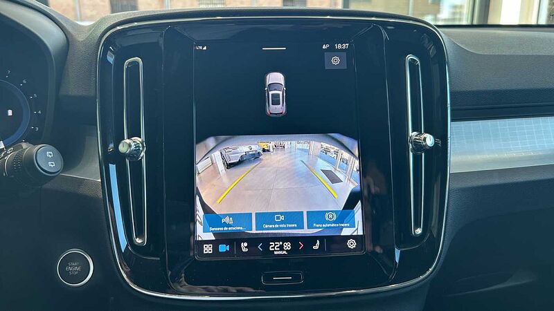 Volvo XC40 2.0 B3 PLUS DARK AUTO 163 5P
