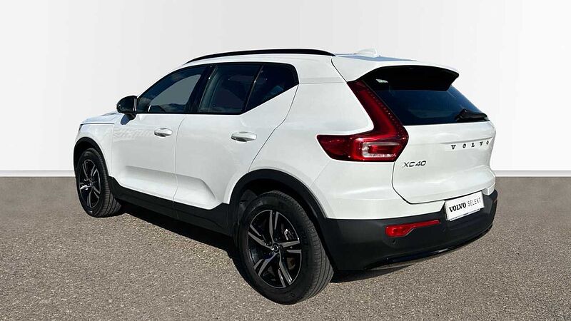 Volvo XC40 2.0 B3 PLUS DARK AUTO 163 5P