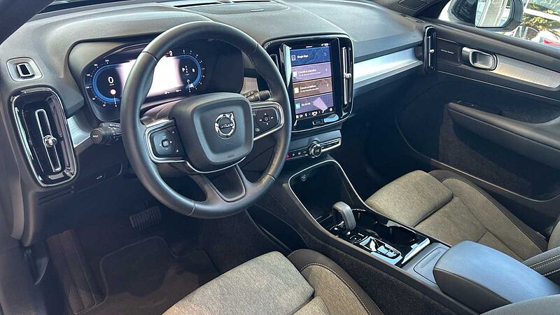 Volvo XC40 2.0 B3 PLUS DARK AUTO 163 5P