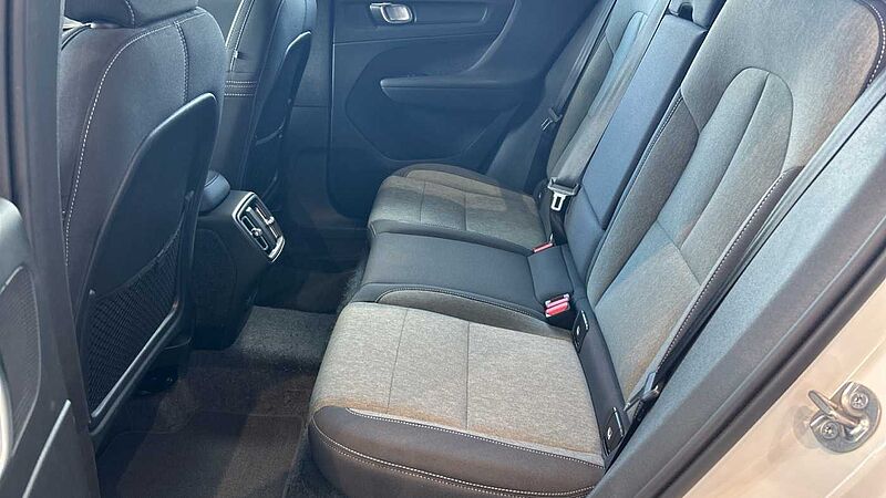 Volvo XC40 2.0 B3 PLUS DARK AUTO 163 5P