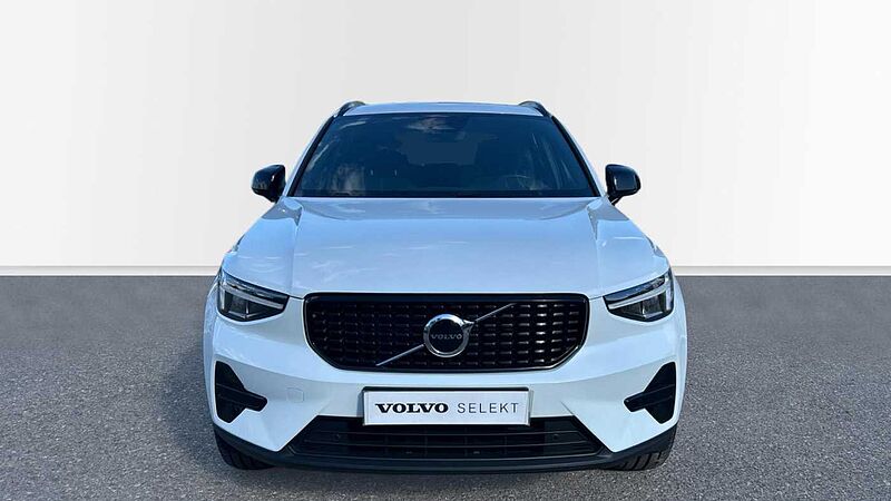 Volvo XC40 2.0 B3 PLUS DARK AUTO 163 5P